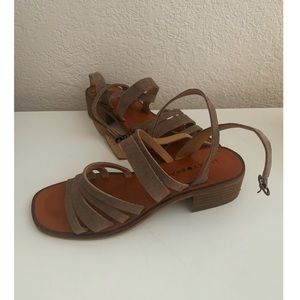 Lucky Brand Sandals